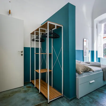 Holiday Deluxe Apartment